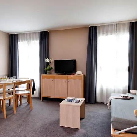 Adagio Val D'europe Pres De Disneyland Paris 3*